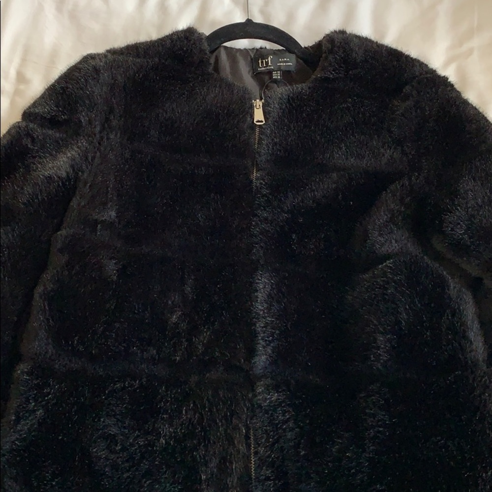 ZARA BLACK FAUX FUR JACKET